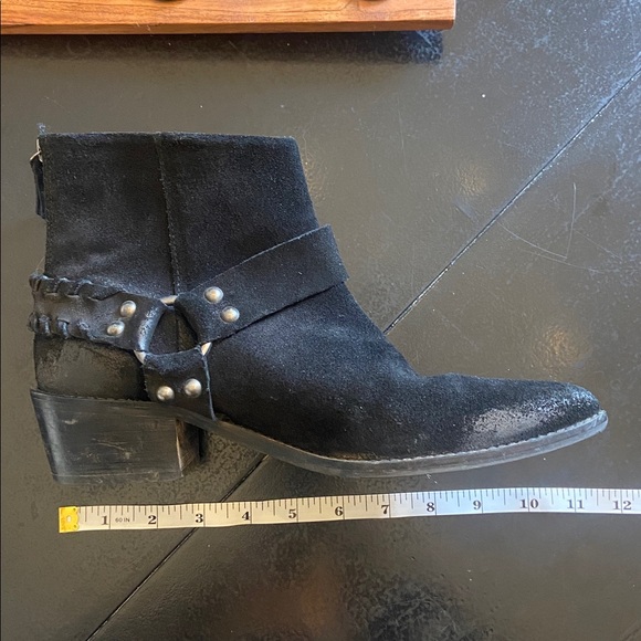 Vintage 7- size 9 black suede/leather vintage looking Alameda boots - Picture 10 of 10